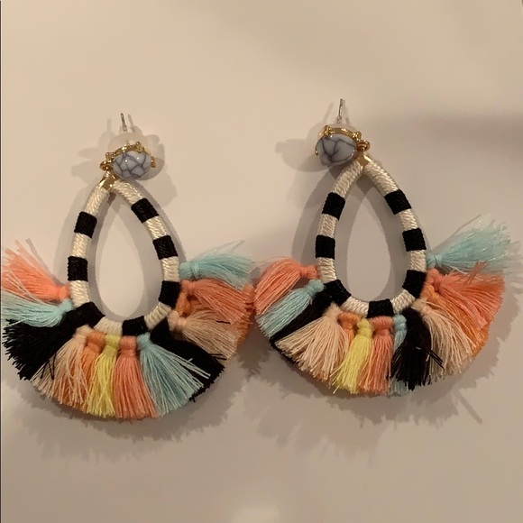 Jewelry - NEVER WORN tassel earrings